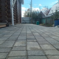 Благоустройство придомовой территории  - Благострой - укладка брусчатки. Бетонные топпинговые полы. Асфальтирование.