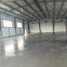 Бетонные полы с топпингом. Прочность, износостойкость и идеальная поверхность. - Благострой - укладка брусчатки. Бетонные топпинговые полы. Асфальтирование.