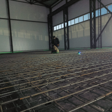 Армирование бетонных полов. Гарантия прочности и долговечности. - Благострой - укладка брусчатки. Бетонные топпинговые полы. Асфальтирование.